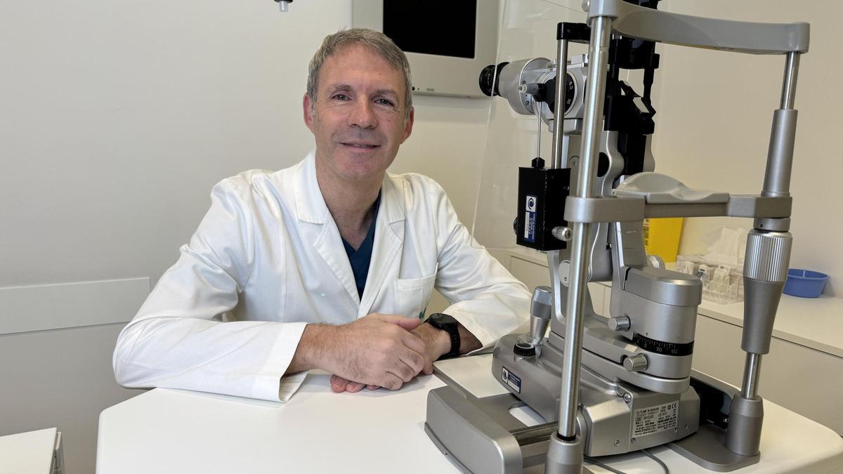 Antonio Hidalgo, responsable de la Unidad de Glaucoma del Hospital Arruzafa.