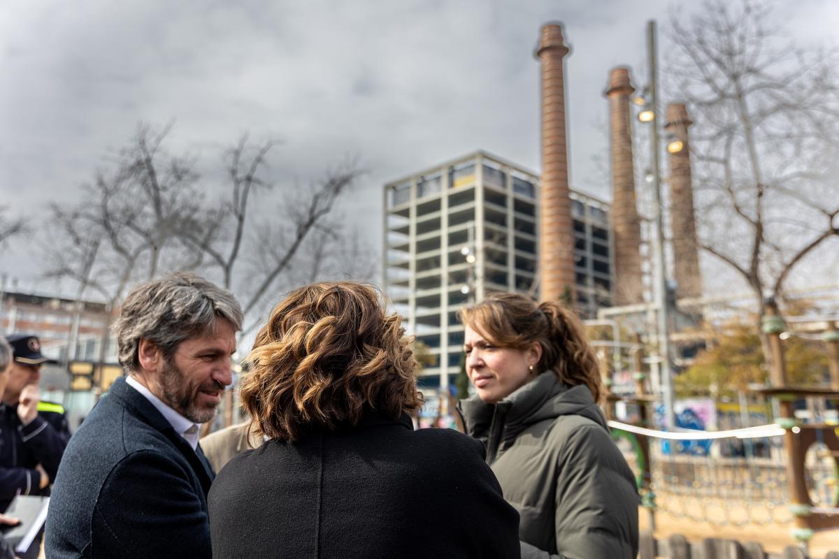 Barcelona segella l’acord econòmic que desencalla el «forat negre» de les Tres Xemeneies del Paral·lel