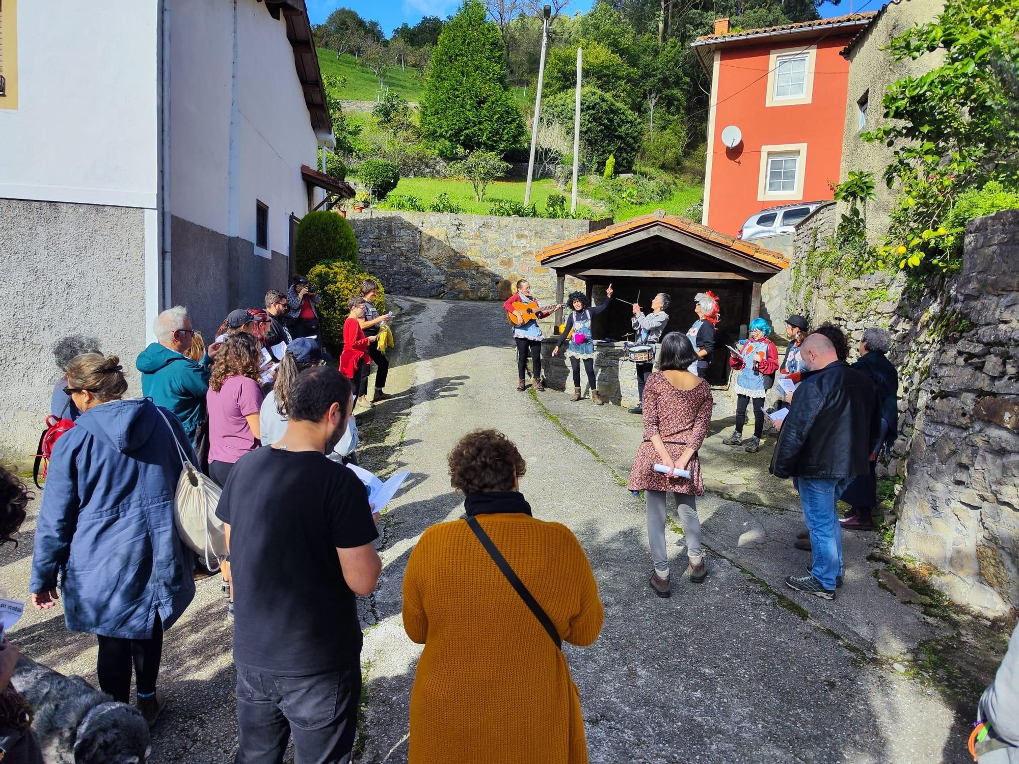 Mediu Güeyu, el festival eclético y singular que lleva la cultura a la zona rural de Villaviciosa