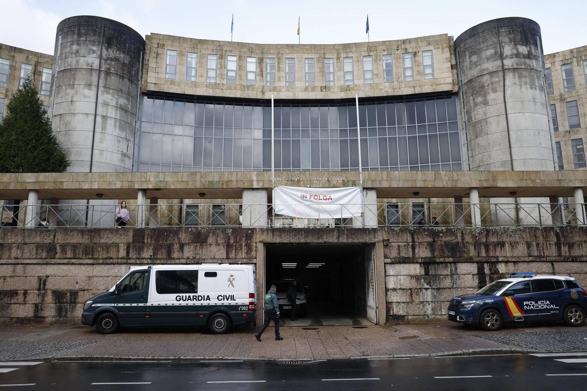 El caso está siendo juzgado en la Sección Sexta de la Audiencia Provincial, con sede en Santiago