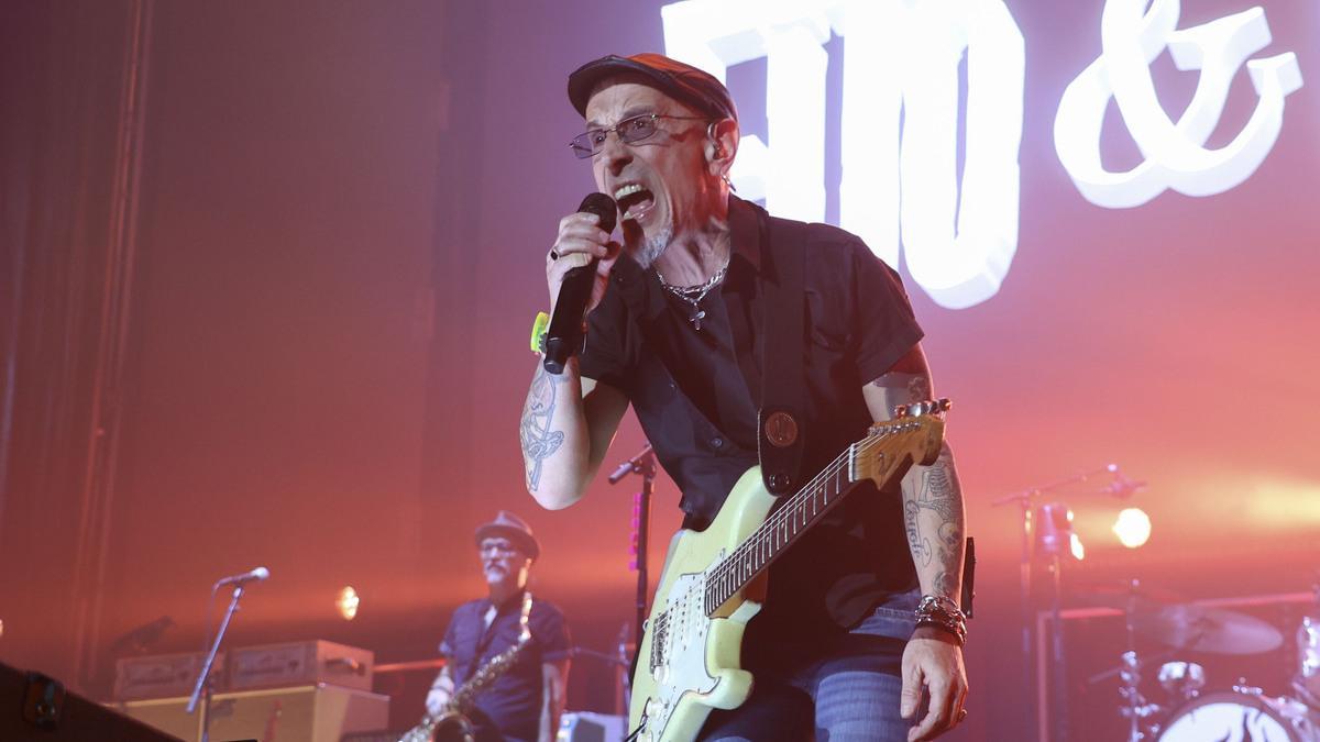 Fito &amp; Fitipaldis durante un concierto