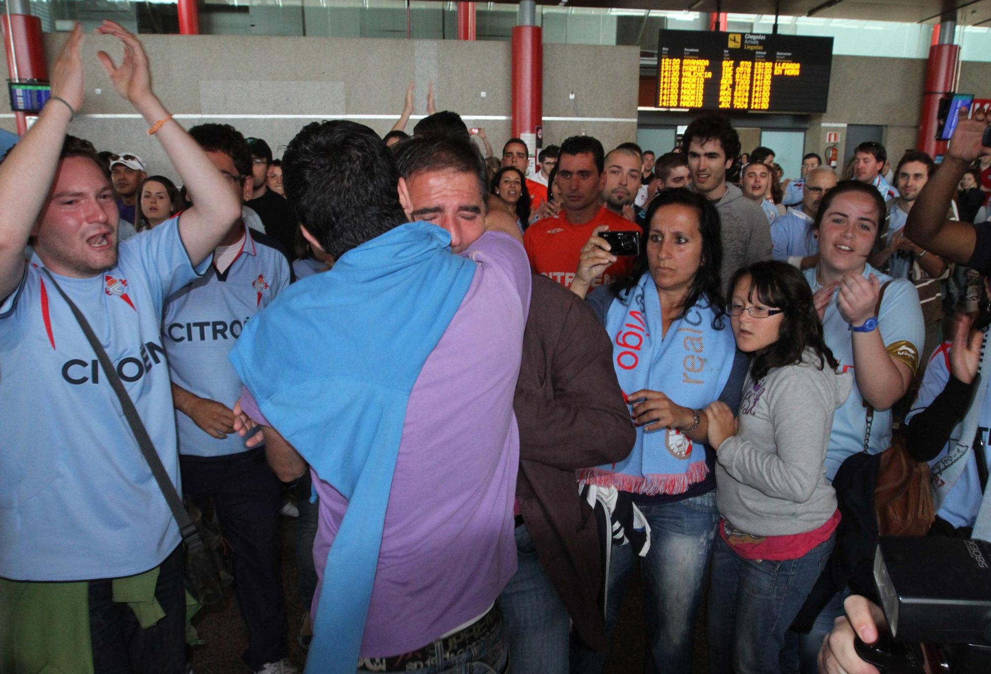 Reyes, ídolos, héroes olímpicos y anónimos a través de la historia del aeropuerto de Peinador