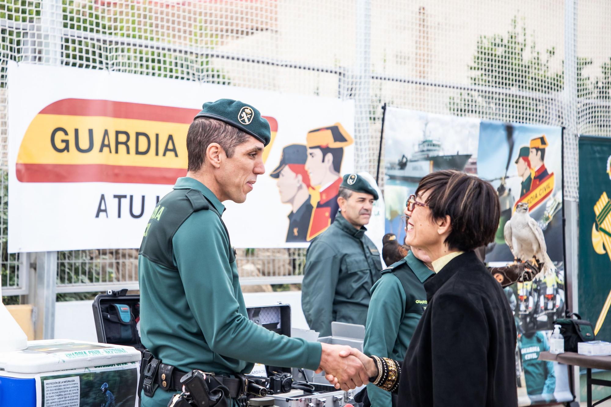 Visita de la Directora de la Guardia Civil al colegio de Hurchillo