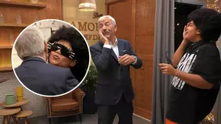 ¡Casi deja tuerto a Carlos Sobera!: El accidentado inicio de cita de Abril en 'First Dates'