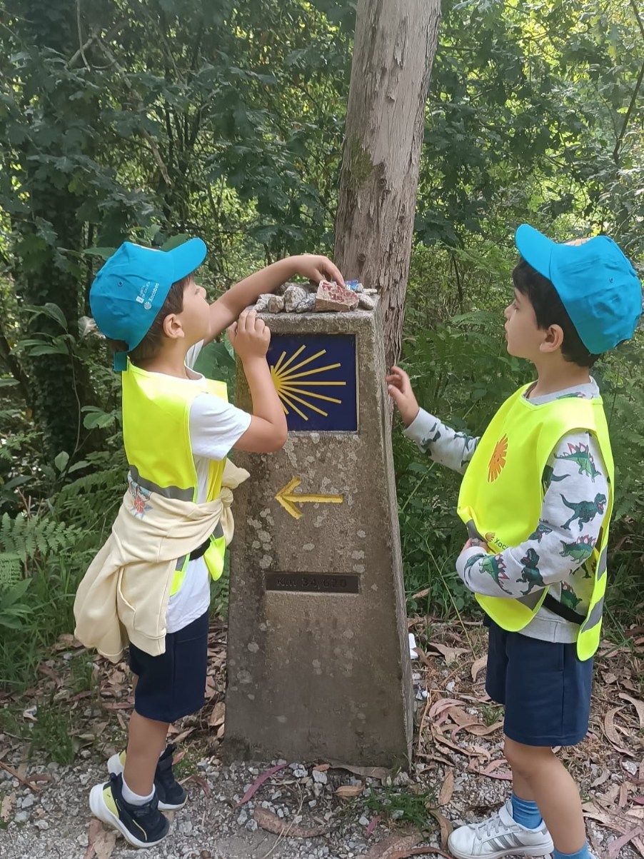 La peregrinación de los niños del CRA de Valga por el Camiño Portugués.