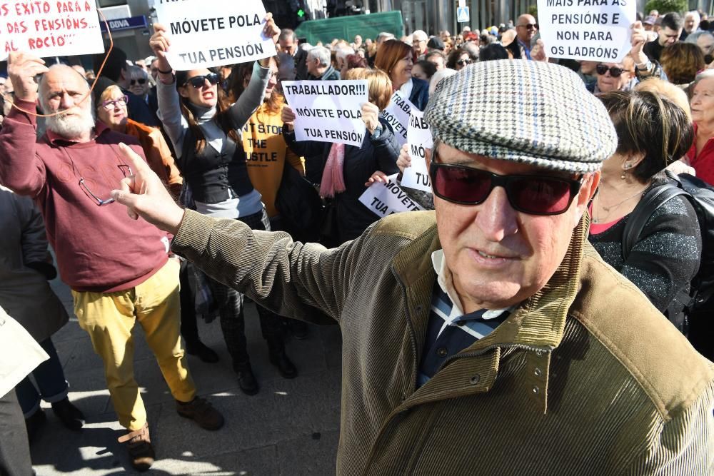 Jubilados de A Coruña exigen "pensiones dignas"