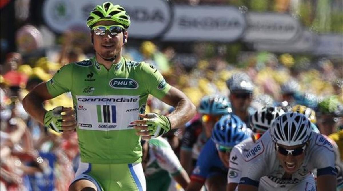 Sagan (esquerra) bat en l’esprint a Degenkolb.