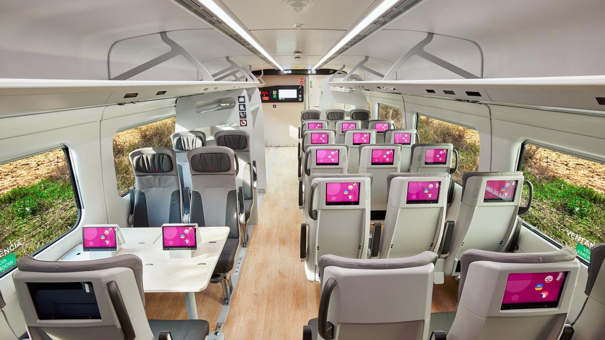 Vista interior de los trenes Avril de Talgo para Renfe, con disposición de 3+2 asientos