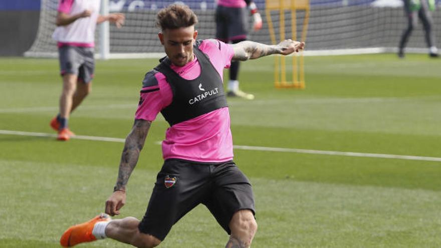 Roger Martí, en la última sesión previa del Levante UD.