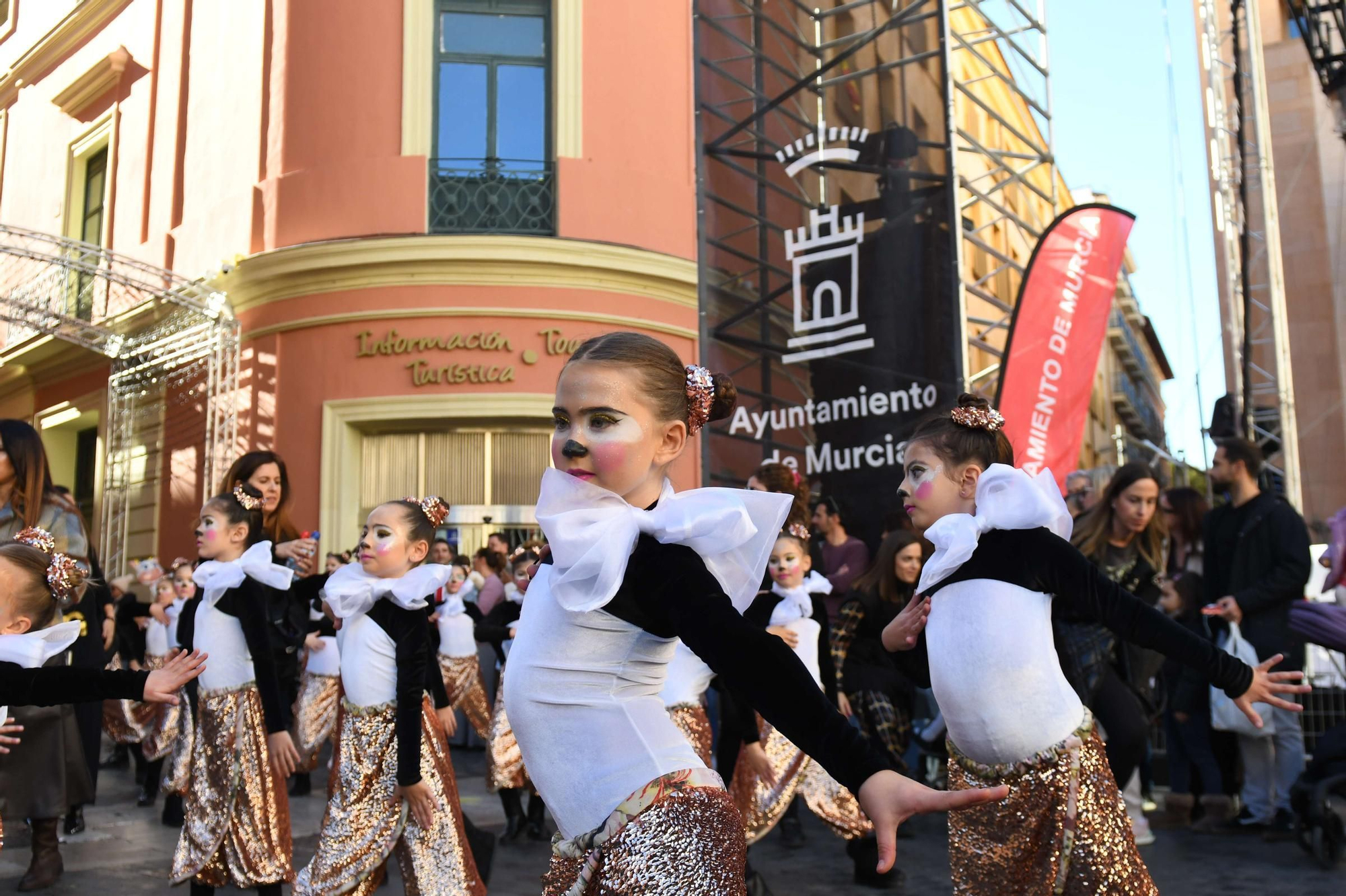 Las mejores imágenes del desfile de Papá Noel en Murcia