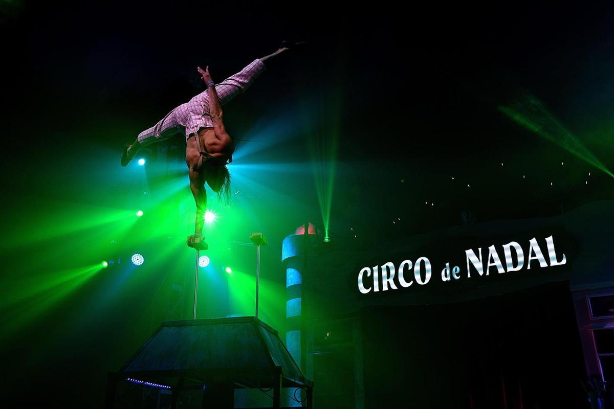 Un momento durante los ensayos del Circo de Nadal de la Navidad de Vigo 2022.