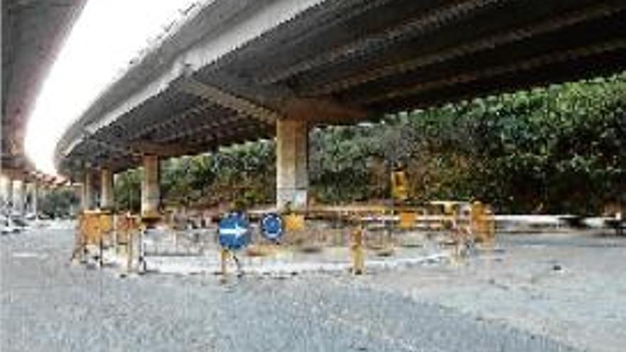 Obres a la carretera que arriba a Martorell des de Castellví de Rosanes