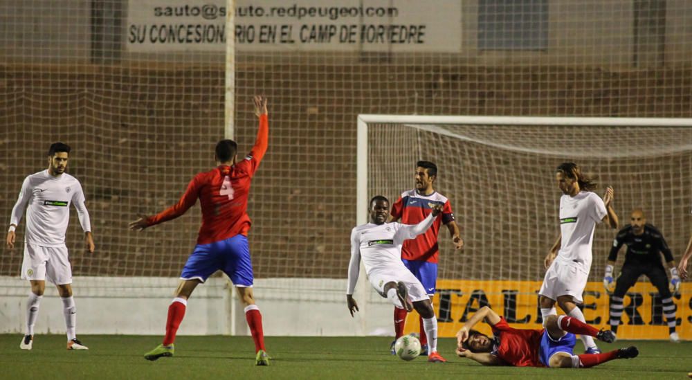 El Hércules se atasca y no pasa del empate ante el Saguntino