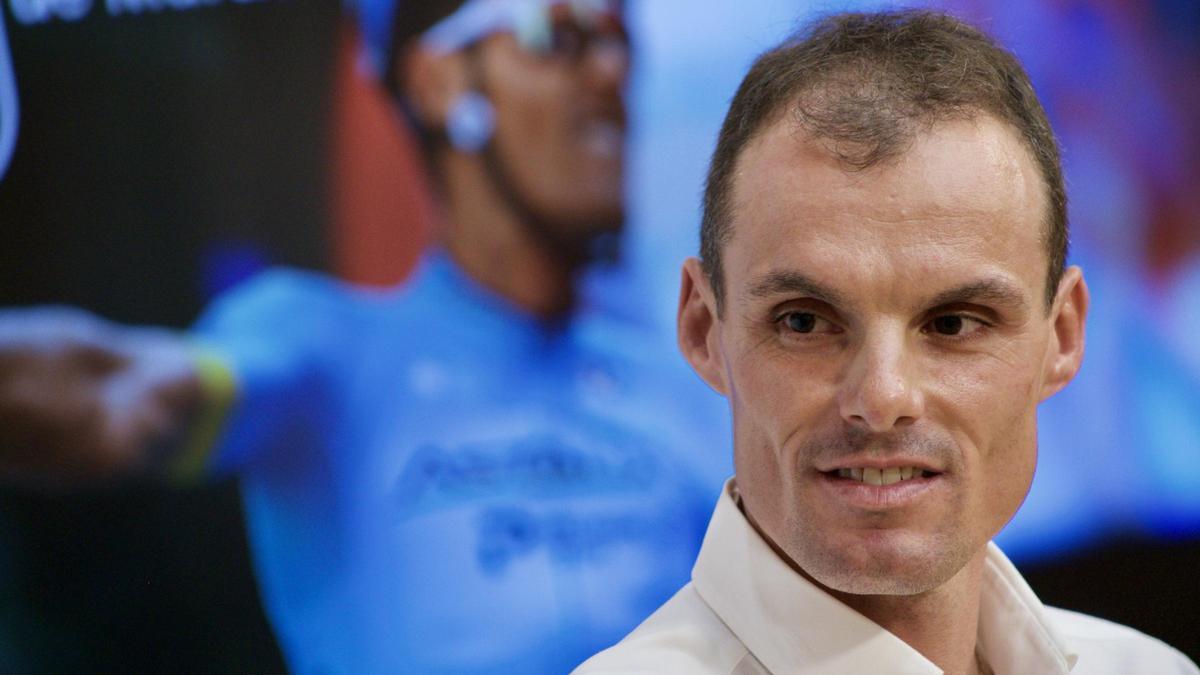 Luis León Sánchez, durante la recepción con Fernando López Miras por su retirada del ciclismo profesional.