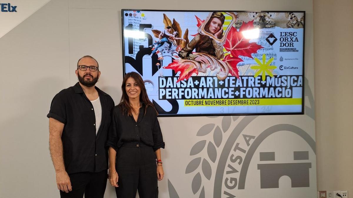 La concejala y el programador, este jueves explicando las actividades del último trimestre de 2023