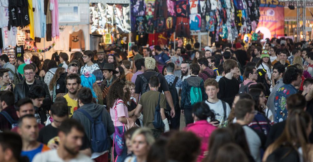 Miles de personas acuden al evento dedicado a la cultura japonesa celebrado en la provincia de Alicante