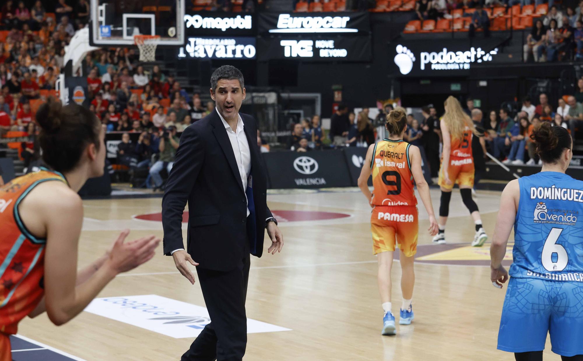 Valencia Basket - Perfumerías Avenida