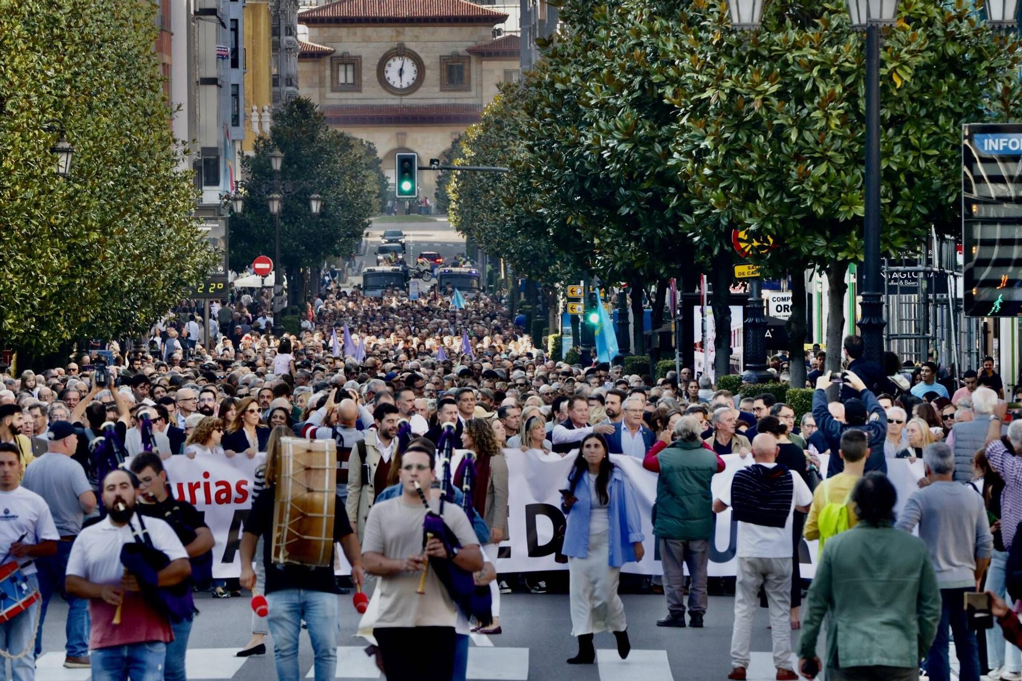 EN IMÁGENES: así fue la gran movilización contra el peaje del Huerna en Asturias
