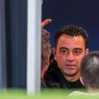 Salutación entre Xavi y Luis Enrique