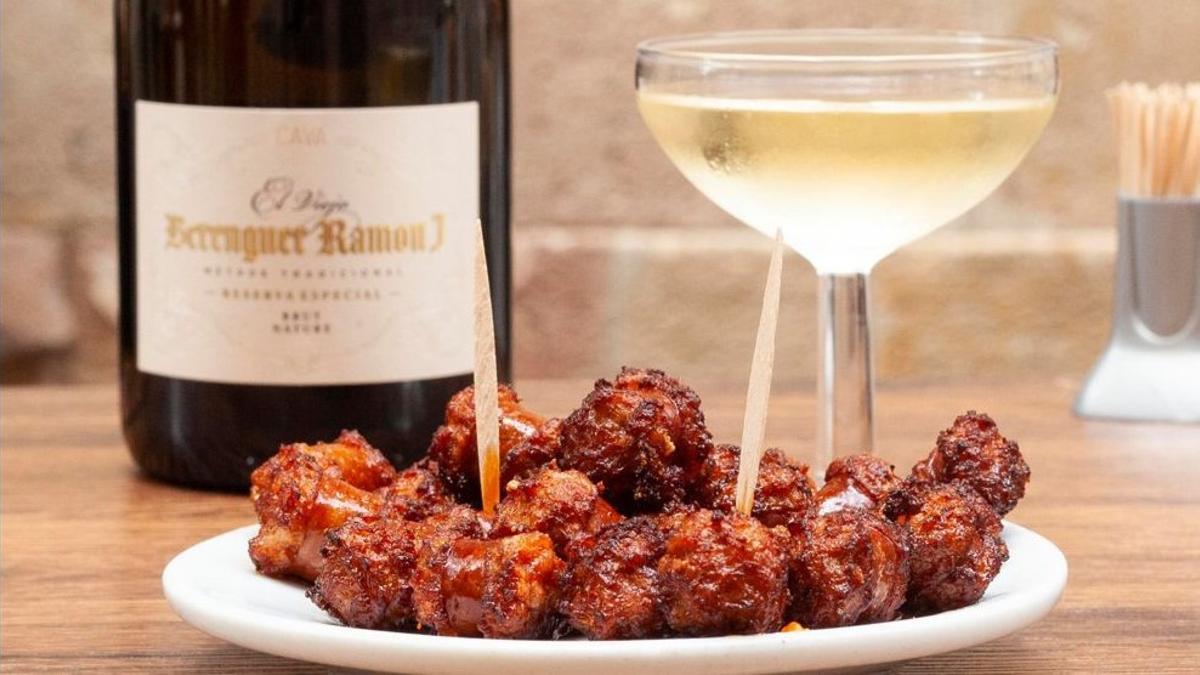 Getorra de Navarra İspanya'daki Korumalı Food Club'a girer