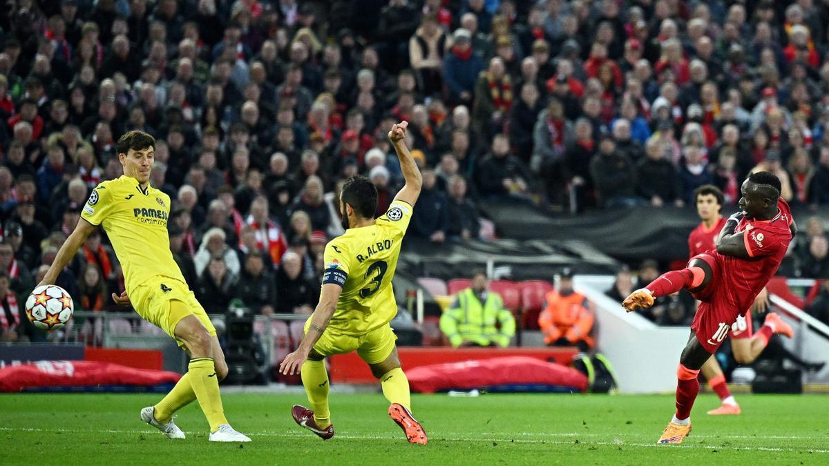 Liverpool - Villarreal | Quien la persigue la consigue: Mané marcó el segundo del Liverpool