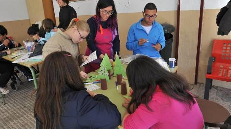 Distintas actividades de los alumnos que se generan en el colegio Tamarit.