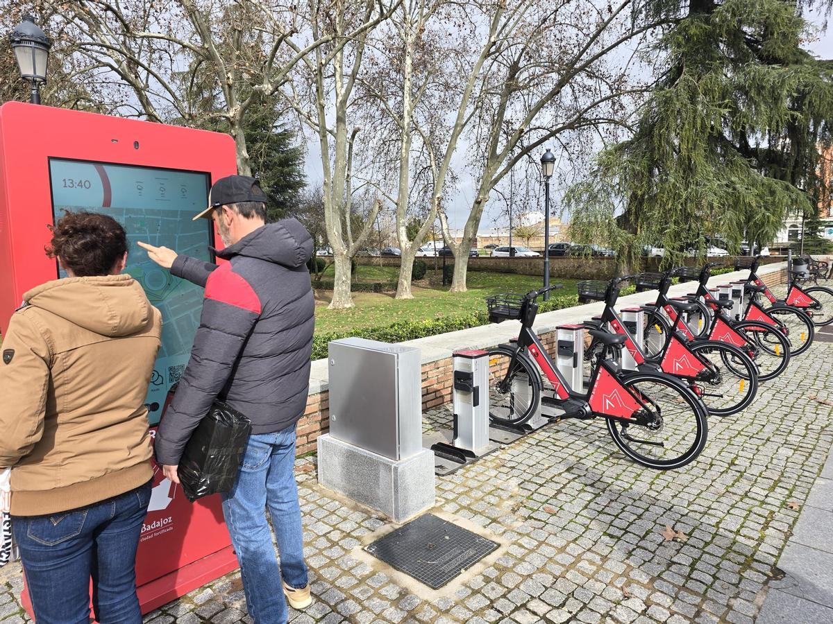 La base de bicicletas eléctricas situada enfrente de Puerta de Palmas.