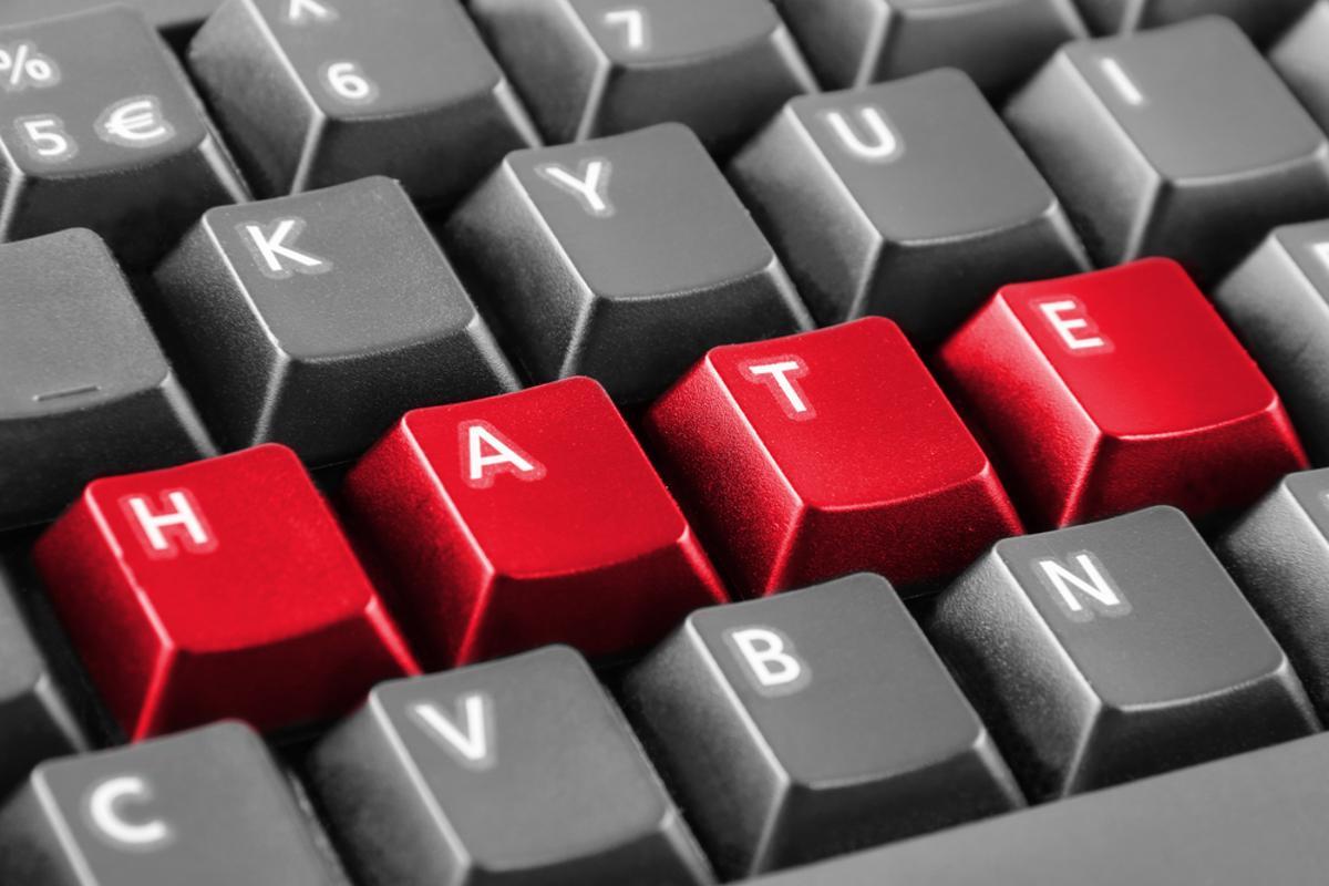Cuidado con las estafas que circulan por redes sociales