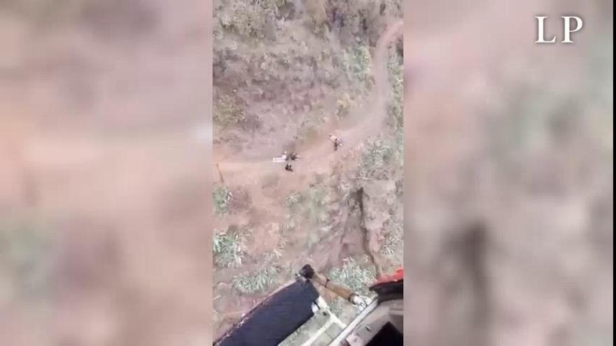 El helicóptero del GES rescata a una mujer herida en un sendero de Tenerife