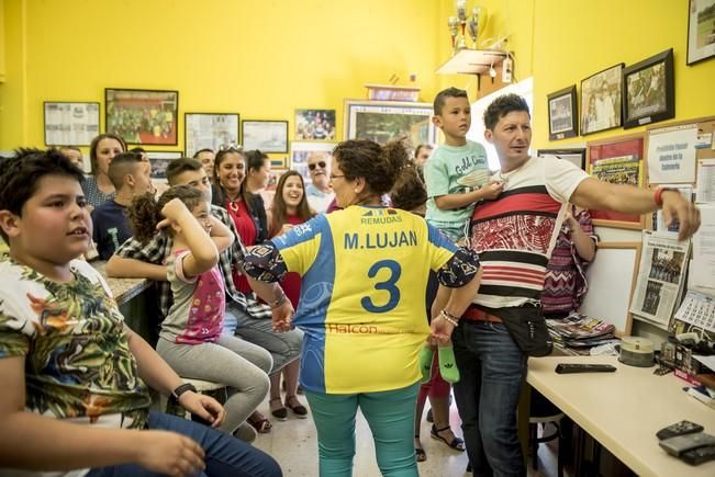 Ambiente en el barrio de las Remudas por el ...