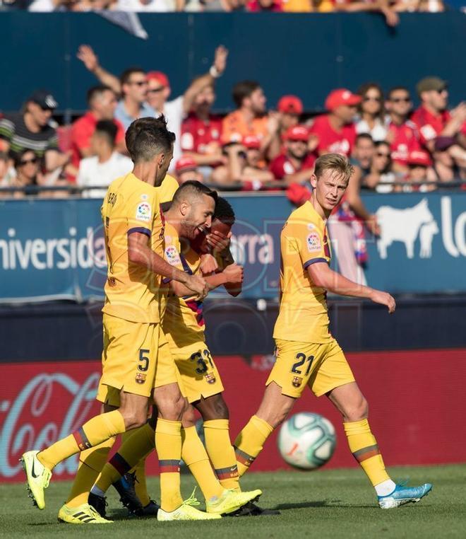 Las imágenes del partido entre  el Osasuna y el FC Barcelona correspondiente a la jornada 3 de LaLiga Santander disputado en el estadio El Sadar, Pamplona.