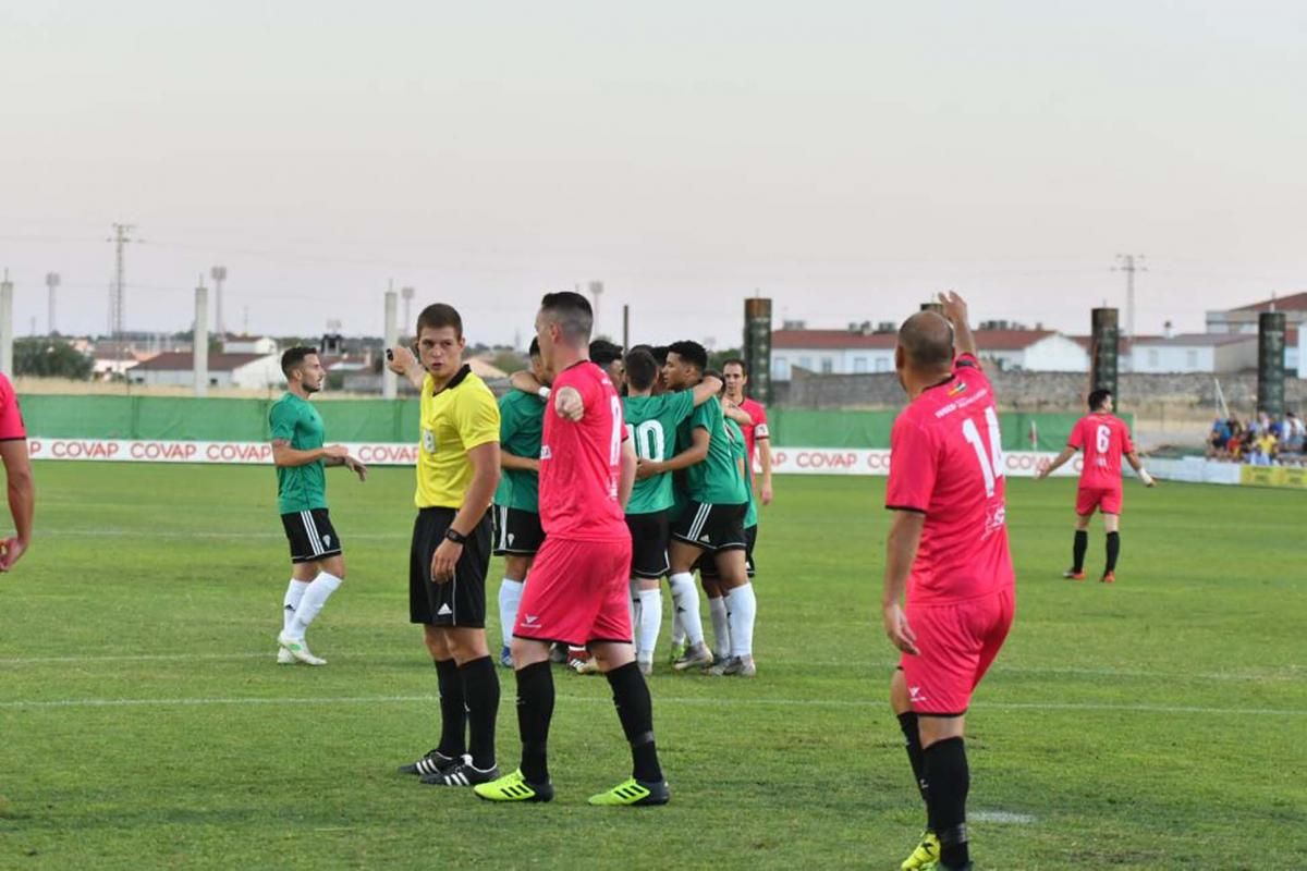 Las imágenes del Pozoblanco-Córdoba CF