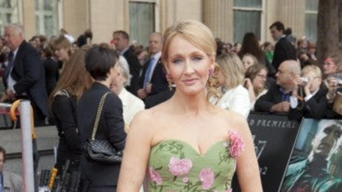 Jk Rowling Confiesa Que Fue Víctima De Abuso Doméstico Y Agresión Sexual Cuore 2164