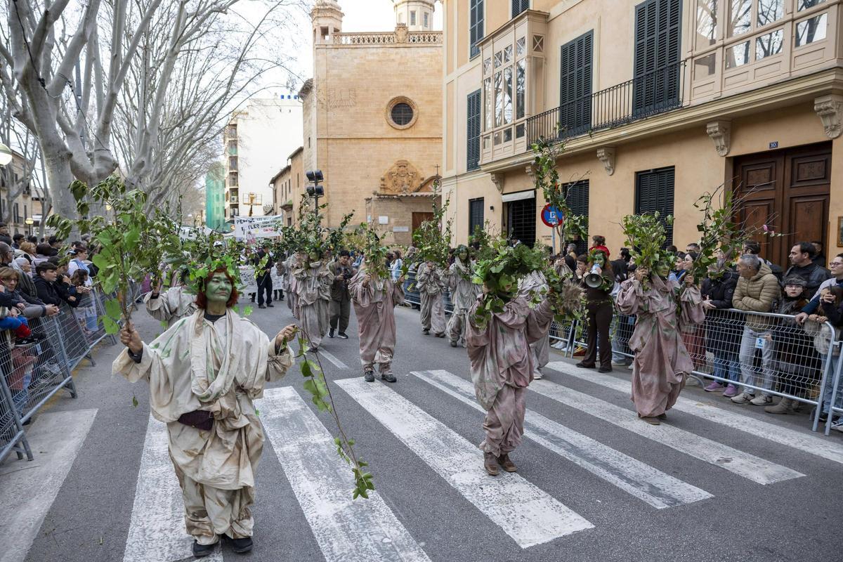 Sa Rua 2026: El espíritu del carnaval se impone en Palma