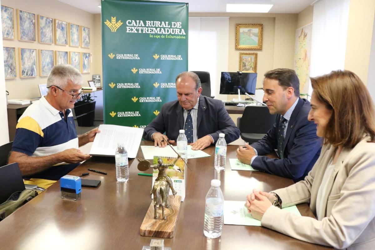 Encuentro con Luis Cortés,  secretario general de La Unión.