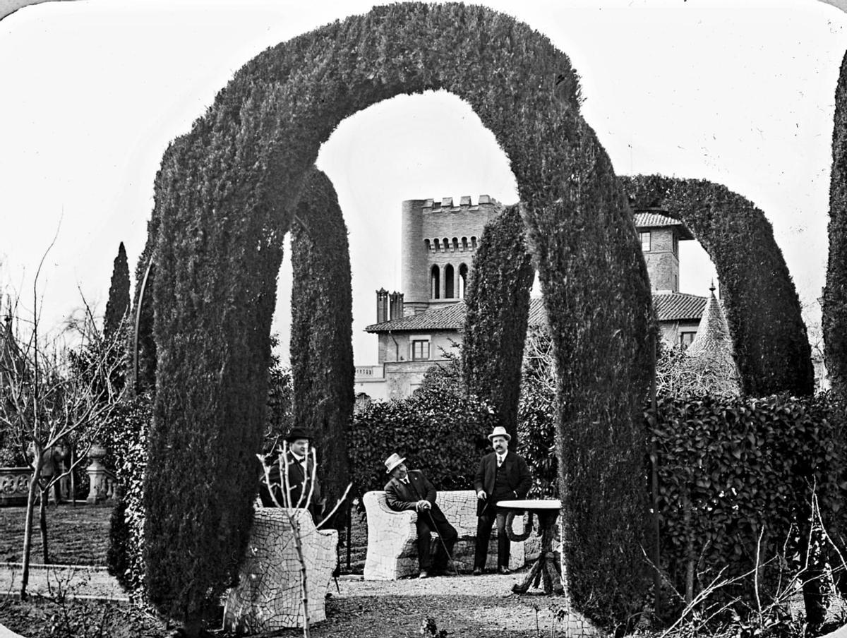 Jardines del Castillo de Can Feu en 1913