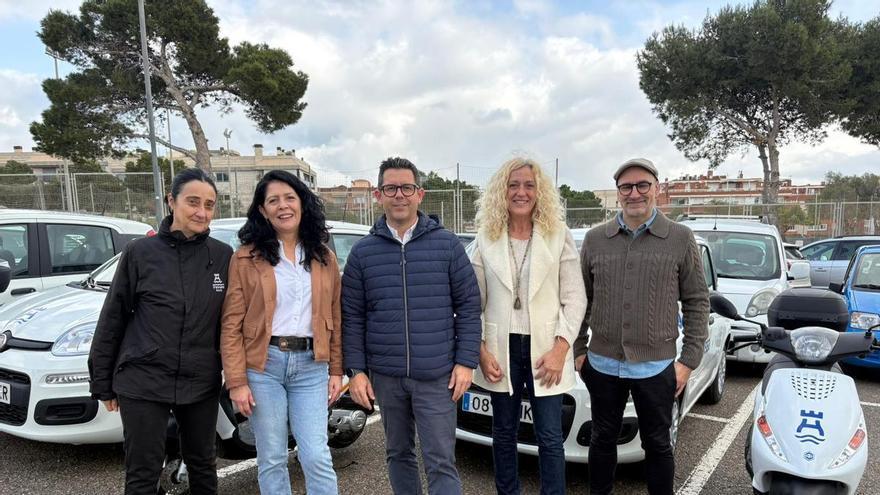 Tres coches y tres motos para el servicio de atención domiciliaria de Ibiza