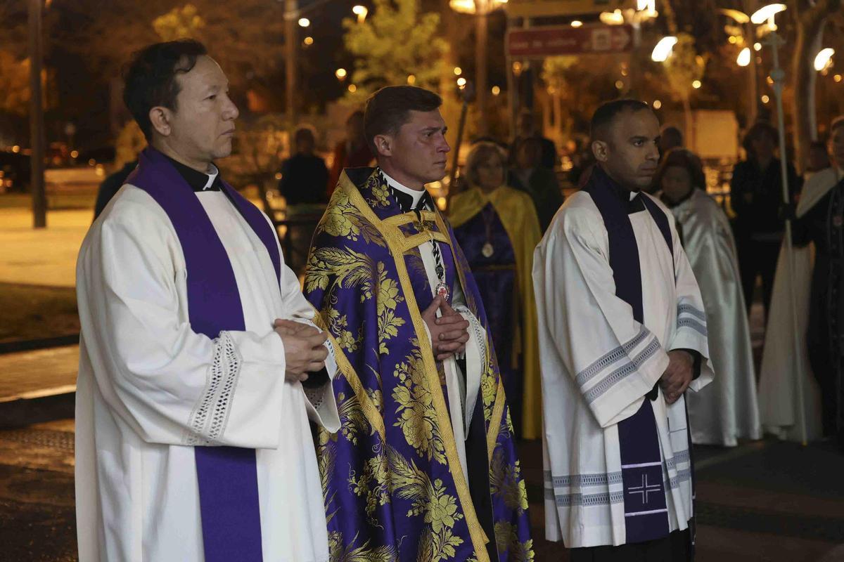 Los momentos más destacados de la Procesión del Silencio en el Port de Sagunt