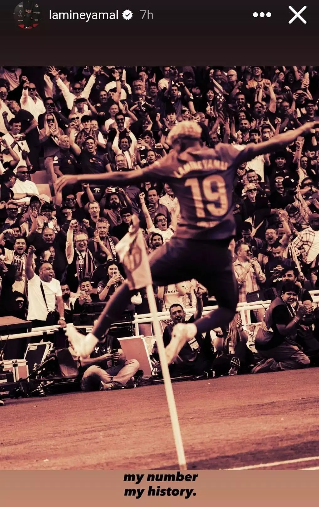 رقم "10" الأسطوري في برشلونة يغير صاحبه فوراً 1