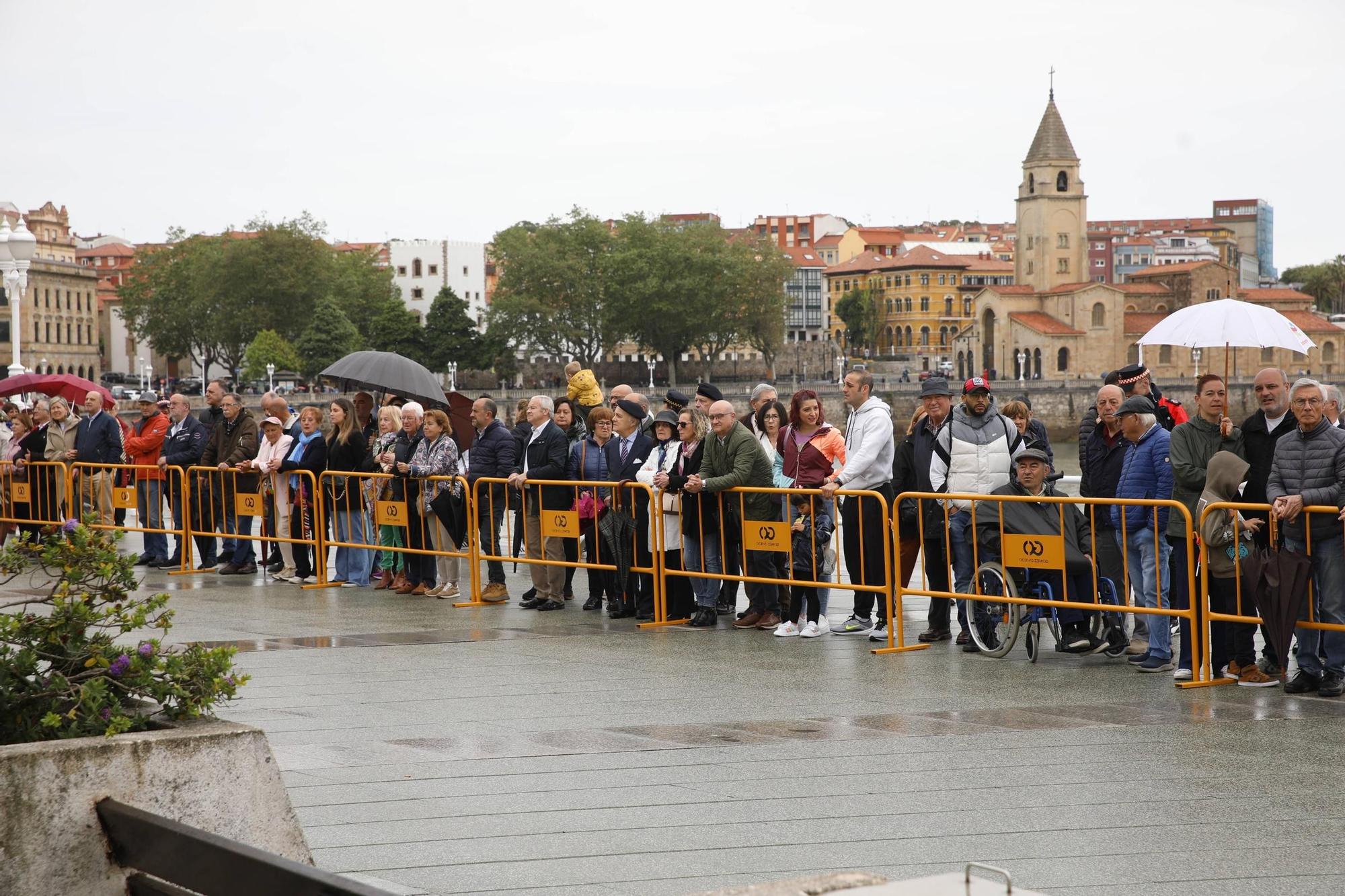 Todos los actos por la jura de bandera en Gijón, en imágenes