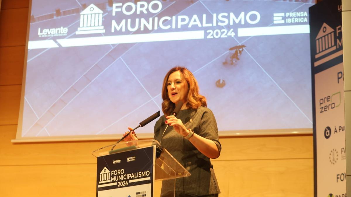 Maria José Catalá, en el II Foro del Municipalismo de Levante-EMV
