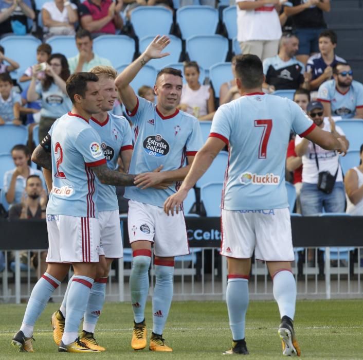 El Celta golea a la Roma con dobletes de Iago Aspas y Pione Sisto.