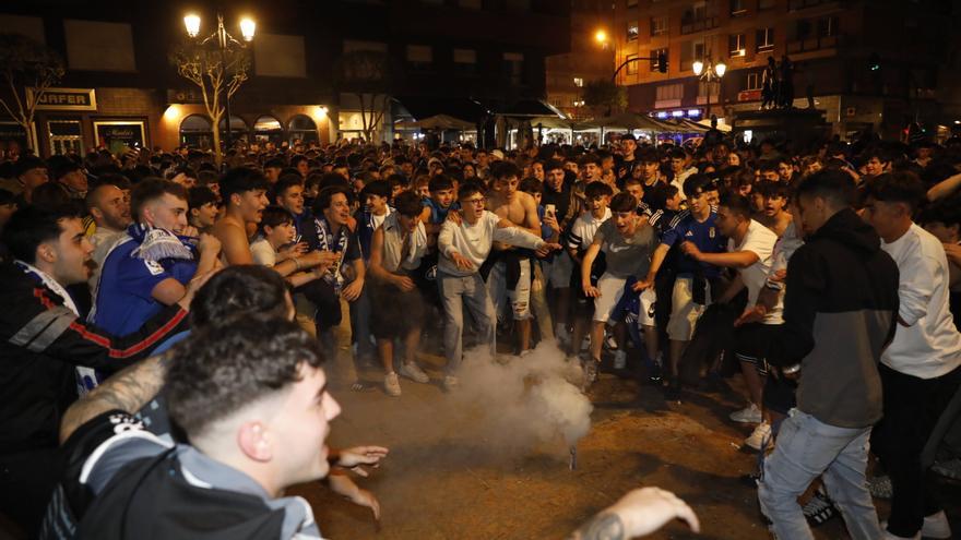 EN IMÁGENES: Locura en las calles de Oviedo con el pase a la final del play-off de ascenso