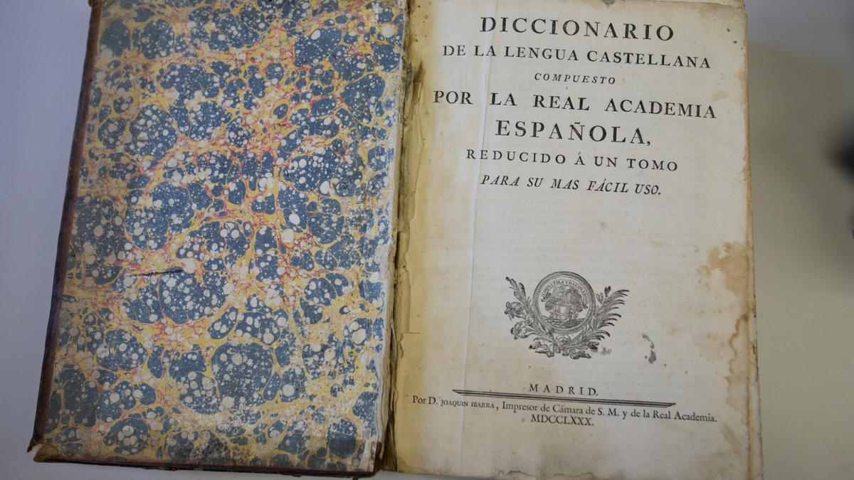 Libros Universidad de segunda mano Cartagena en WALLAPOP