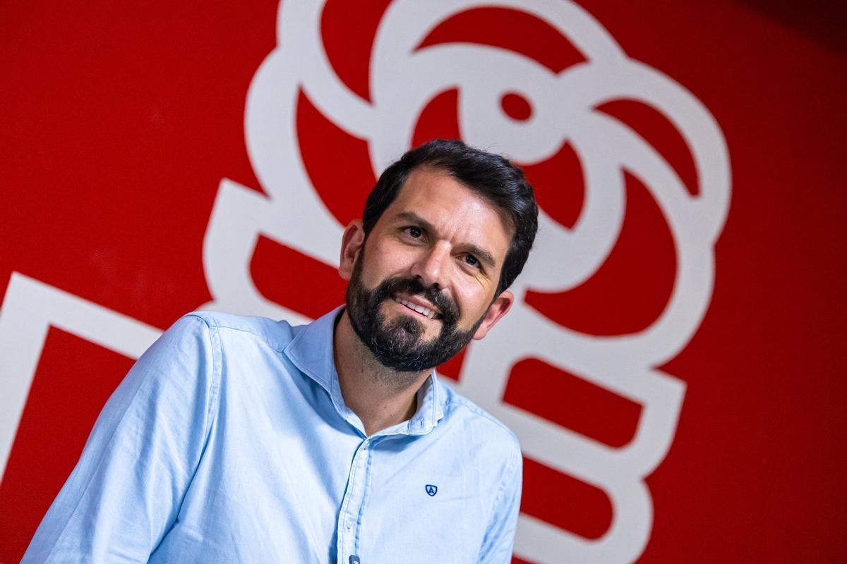 El nuevo secretario general del PSOE de Extremadura, Álvaro Sánchez Cotrina.