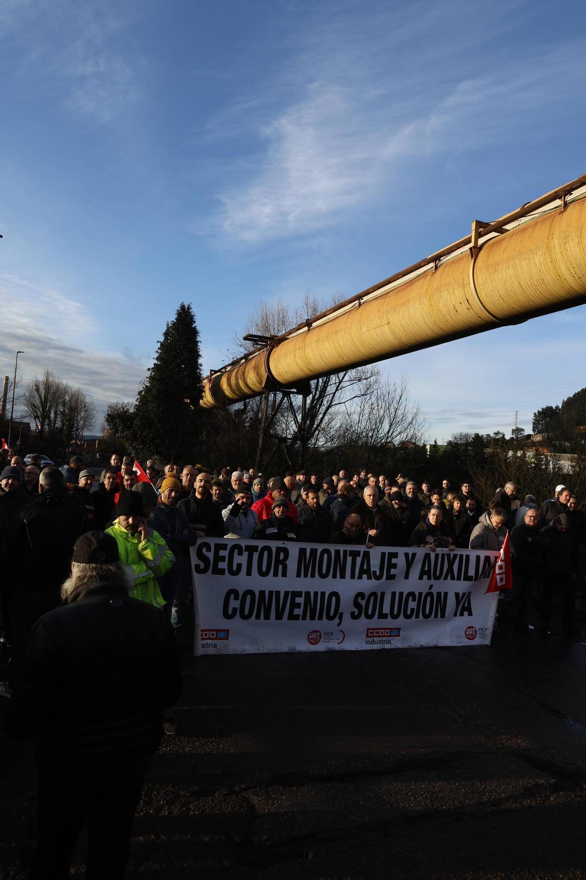 La huelga de la industria auxiliar asturiana, en imágenes