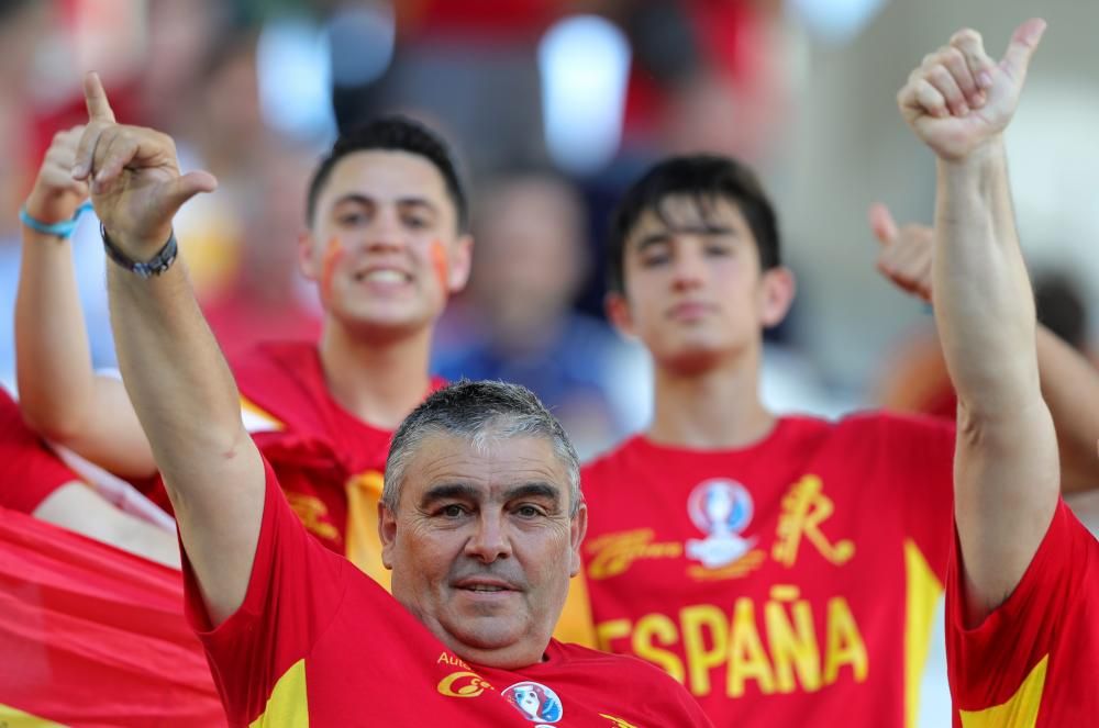 Eurocopa 2016: Los aficionados españoles toman las gradas