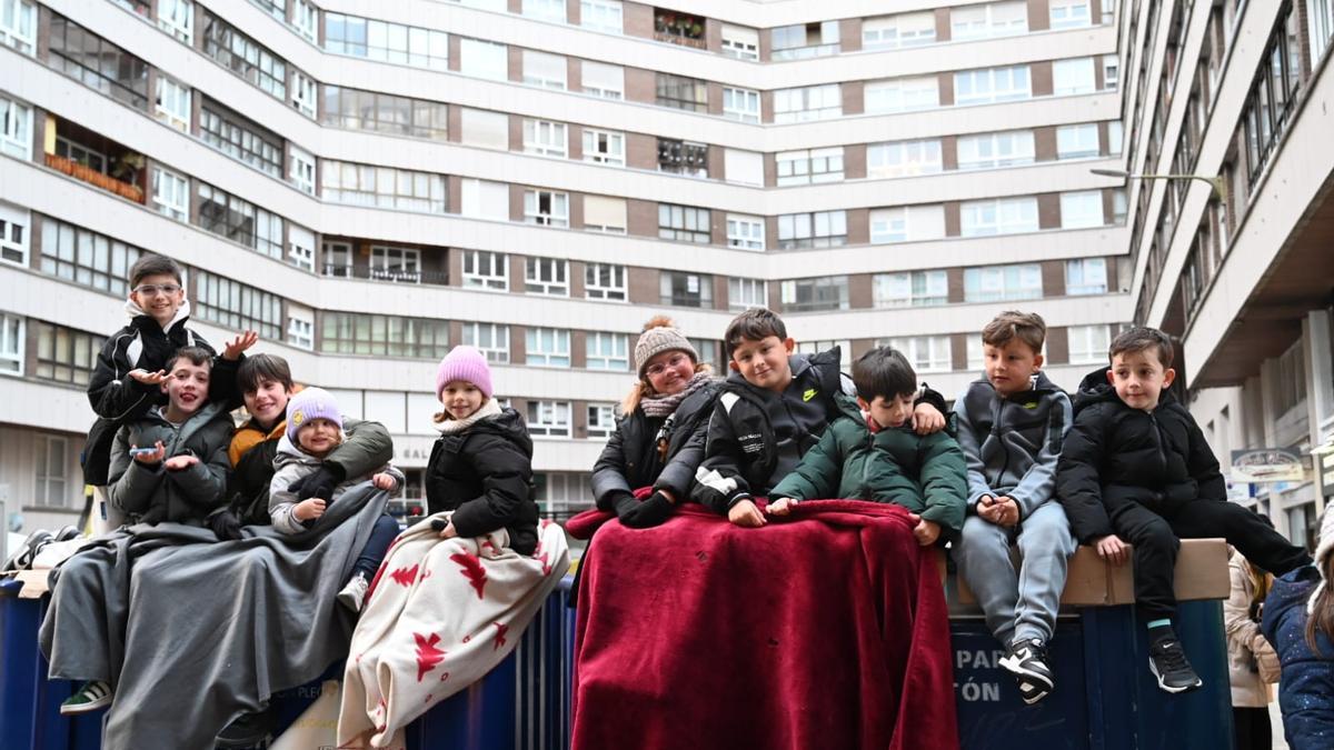 De izquierda a derecha, Lucas Morcillo, Lucas Acebedo, Markel Jiménez, Alicia Menéndez, Sila Morcillo, Nina García, Diego García, Pedro Acebedo, Marco García y Nacho Acebedo.