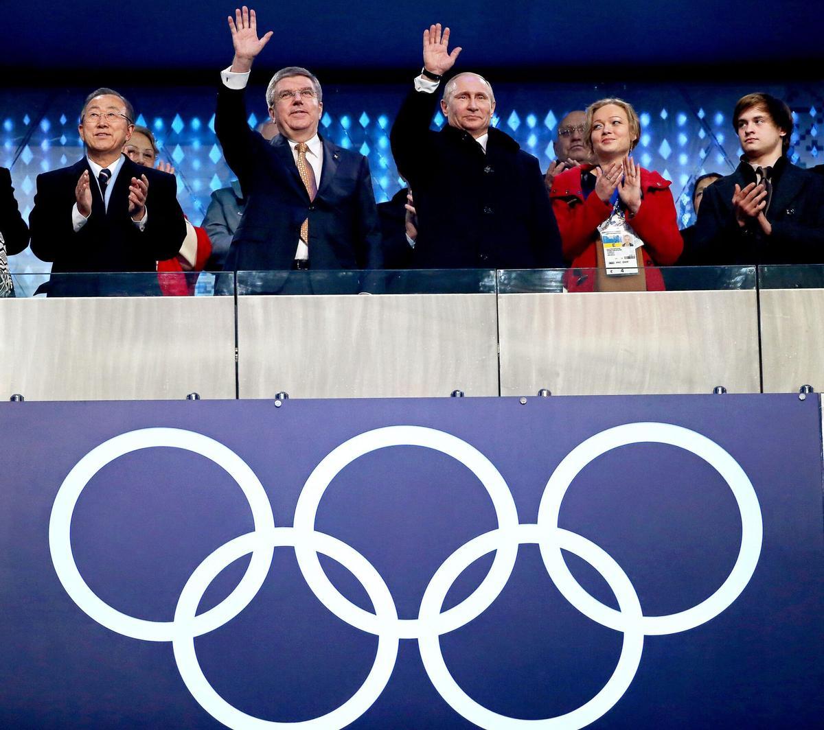 Thomas Bach y Vladimir Putin, juntos de la inauguración de los Juegos Olímpicos de Invierno de Sochi 2014.