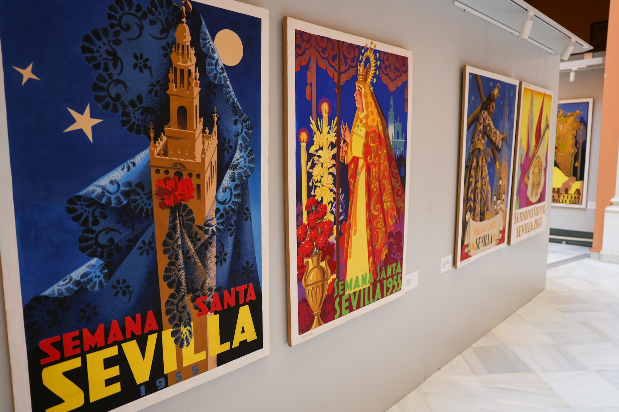 Antología de carteles de la Semana Santa y Fiestas de Primavera de Sevilla